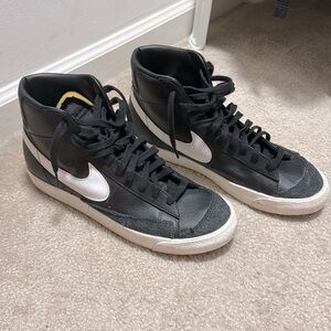 Nike blazer men’s size 11